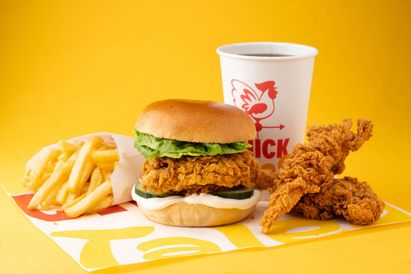 Burger and Hot Wings Box with Drink from ChickTales Salisbury